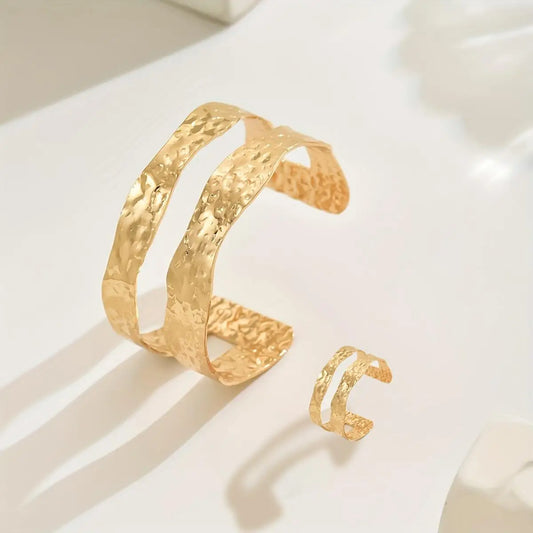 "14K gold -Toned Hammered Texture Cuff Bracelet and Ring Set"